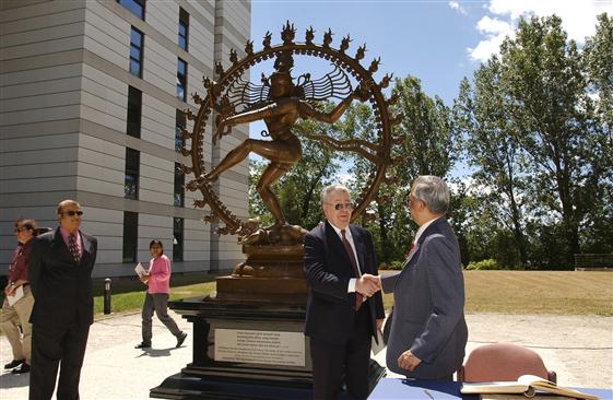 On 18 June CERN unveiled an unusual new landmark - a statue of the Indian deity Shiva. The statue is a gift from CERN's Indian collaborators to celebrate CERN's long association with India, which began in the 1960s. The statue was made in India in the traditional style. The original sculpture was a wax model, around which a soil mould was made. Melting the wax left a hollow into which liquid metal was poured, and once cooled the mould was split and the statue polished and given its antique finish.